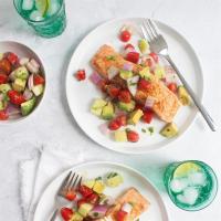 Salmon with Vegetable Salsa_image