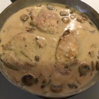 Pork Chops in Browned Butter with Mushrooms_image