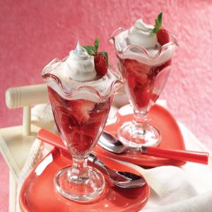 Sweetheart Berry Parfait Cups image