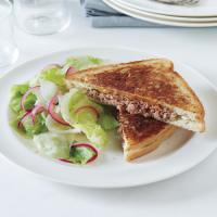 Patty Melt with Pickled Onion Salad_image