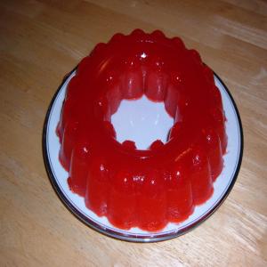 Nickey's Strawberry-Applesauce Jell-O Ring_image