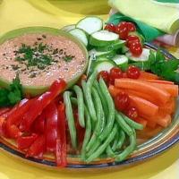 Roasted Red Pepper Hummus and Crudite_image
