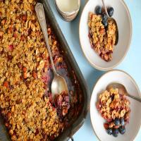 Baked Oatmeal With Berries and Almonds_image