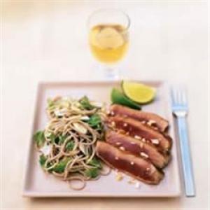 Pan Grilled Tuna with Soba_image