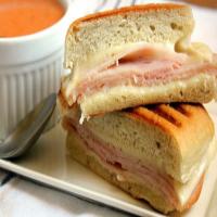Tomato Soup with Grilled Turkey and Cheese Sandwich_image