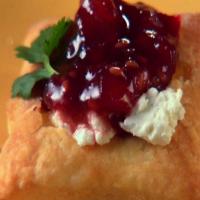Goat Cheese Squares with Raspberry Chile Chutney_image