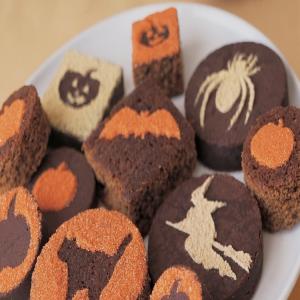 Halloween Brownies with Powdered Sugar Silhouettes_image