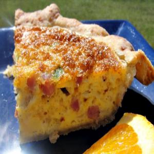 Canadian Bacon Onion Quiche (OAMC)_image