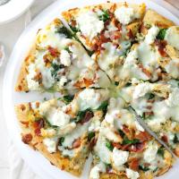 Spinach-Pesto White Pizza image