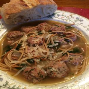 Mini Meatball Soup With Broken Spaghetti and Escarole_image