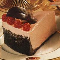 Frozen White Chocolate and Raspberry Mousse Torte_image