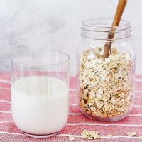 How to make oat milk image