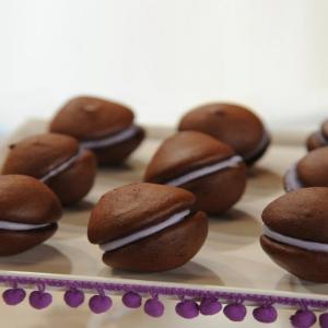 Chocolate Whoopie Pies with Cassis Filling_image
