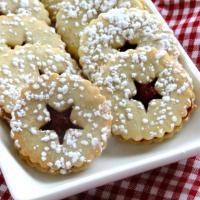 Cranberry Cornmeal Linzer Cookies image