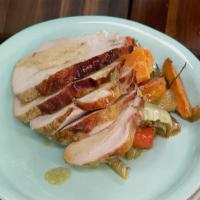 Roast-Your-Own Honey-Roasted Turkey Breast and Vegetables_image