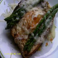 Egg in a Basket Grilled Cheese With Asparagus_image
