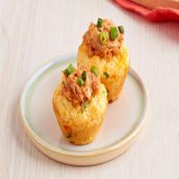 Mini BBQ Chicken-Cornbread Muffins_image