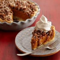 Sweet Potato Pie with Candied Pecans and Coconut_image