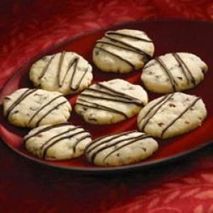 Cherry Chocolate Shortbread Cookies_image
