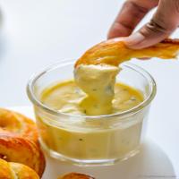 Beer Cheese Dip for Pretzels_image