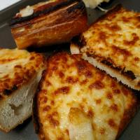 Stef's Super Cheesy Garlic Bread image