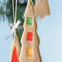 Stained-Glass Christmas Tree Cookies_image