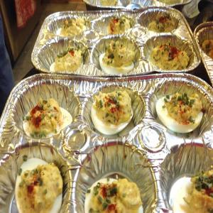 MUFFIN CUP DEVILED EGGS_image
