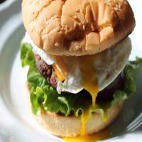 Sunnyside Burger with Chipotle Aioli_image