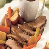 Slow-Cooker Beef Roast and Vegetables with Horseradish Gravy_image