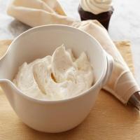 Quick Vanilla Buttercream Frosting_image
