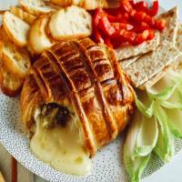 Air Fryer Baked Brie with Pesto, Sundried Tomatoes and Artichoke Hearts_image