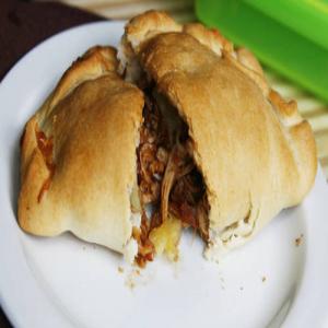 Barbecue Pineapple Chicken Pizza Pockets_image