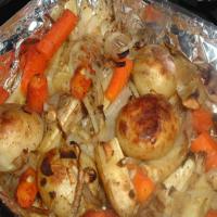 Balsamic-roasted Baby Potatoes & Carrots_image