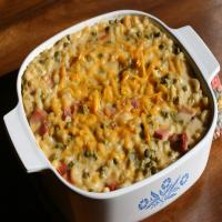 Deluxe Mac & Cheese With Ham and Peas image