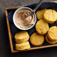 Sweet Potato Biscuits with Honey Butter_image