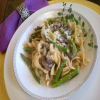 Paparadelle With Mushrooms, Asparagus and Pignoli image