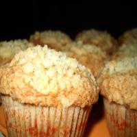 Peach Muffins with Streusel Topping_image