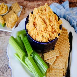 So Easy Homemade Beer Cheese_image