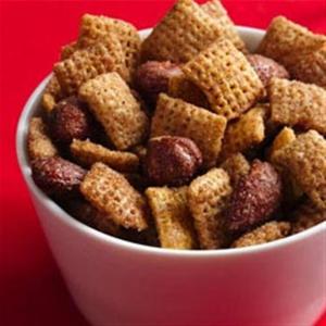 Spiced Nuts Chex™ Party Mix_image