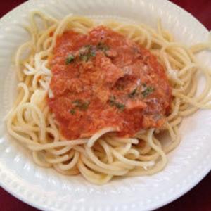 Creamy Tomato-Smoked Salmon Pasta_image