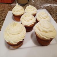Almond Cupcakes_image