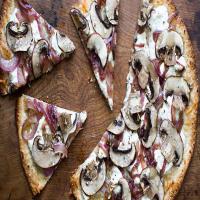 Tortilla Pizza with Onions, Mushrooms, and Ricotta_image