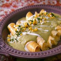 Corn and Cheese-Stuffed Crepes with Poblano Cream_image