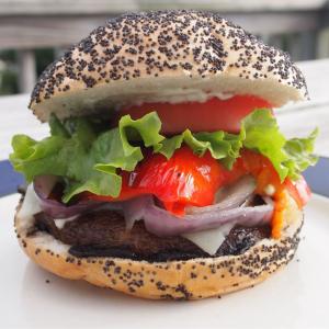 Grilled Portobello Sandwich with Roasted Red Pepper and Mozzarella_image