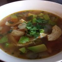 Spicy Avocado Soup With Chicken and Lime_image
