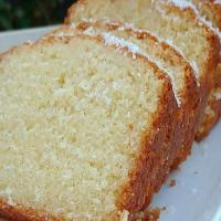 Moist Coconut Loaf Cake_image