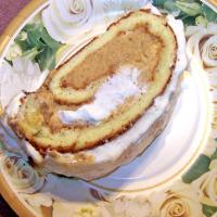 Pumpkin Ice Cream Cake Roll_image