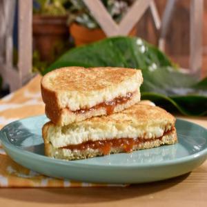 Guava and Queso Fresco Grilled Cheese image