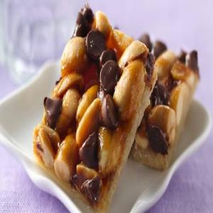 Oh-So-Easy Chocolate-Peanut-Caramel Bars image