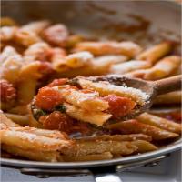Pasta with Spicy Tomato Sauce image